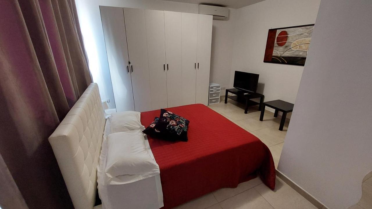 Rosalba Residence Bari Buitenkant foto