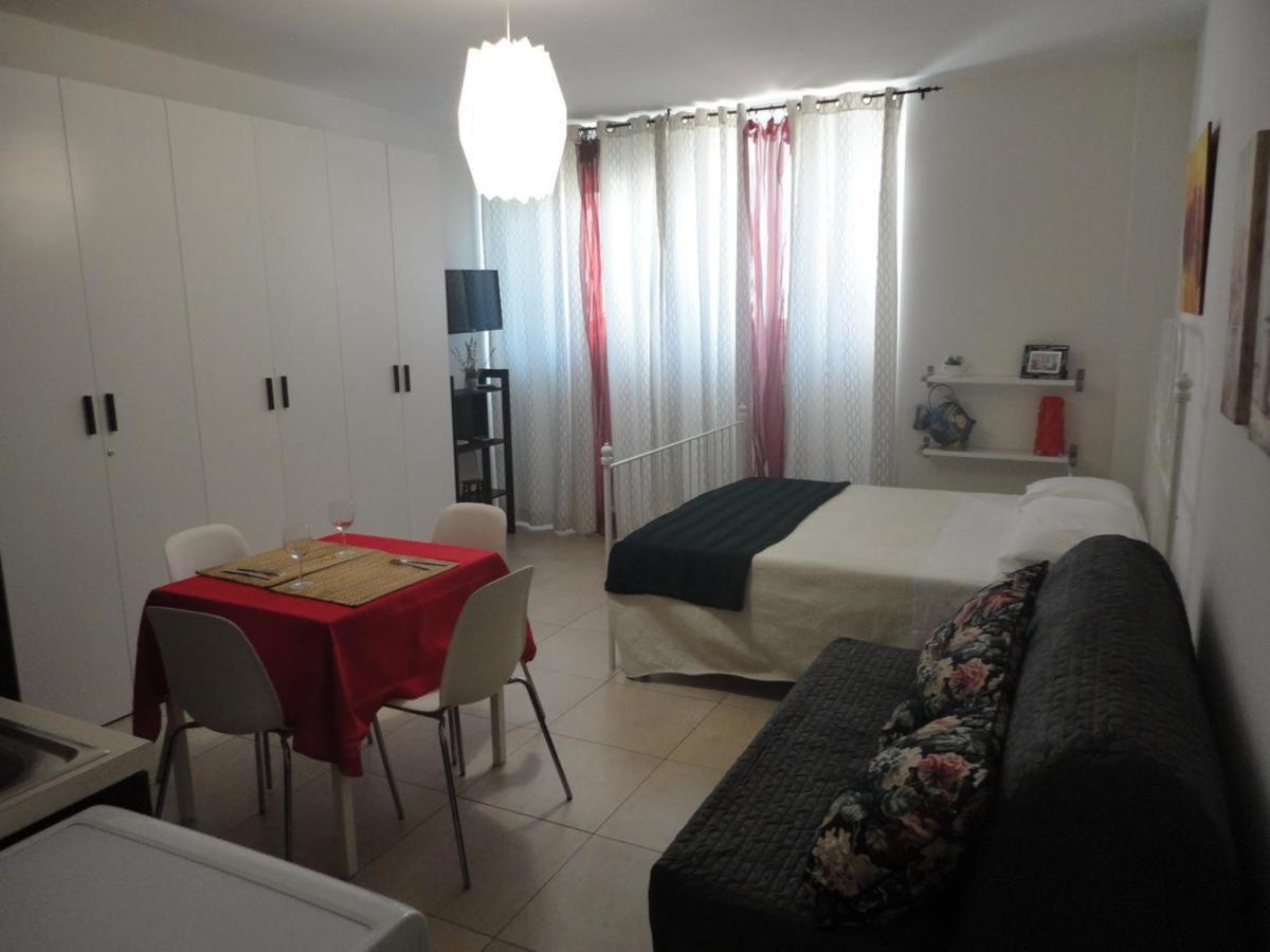 Rosalba Residence Bari Buitenkant foto